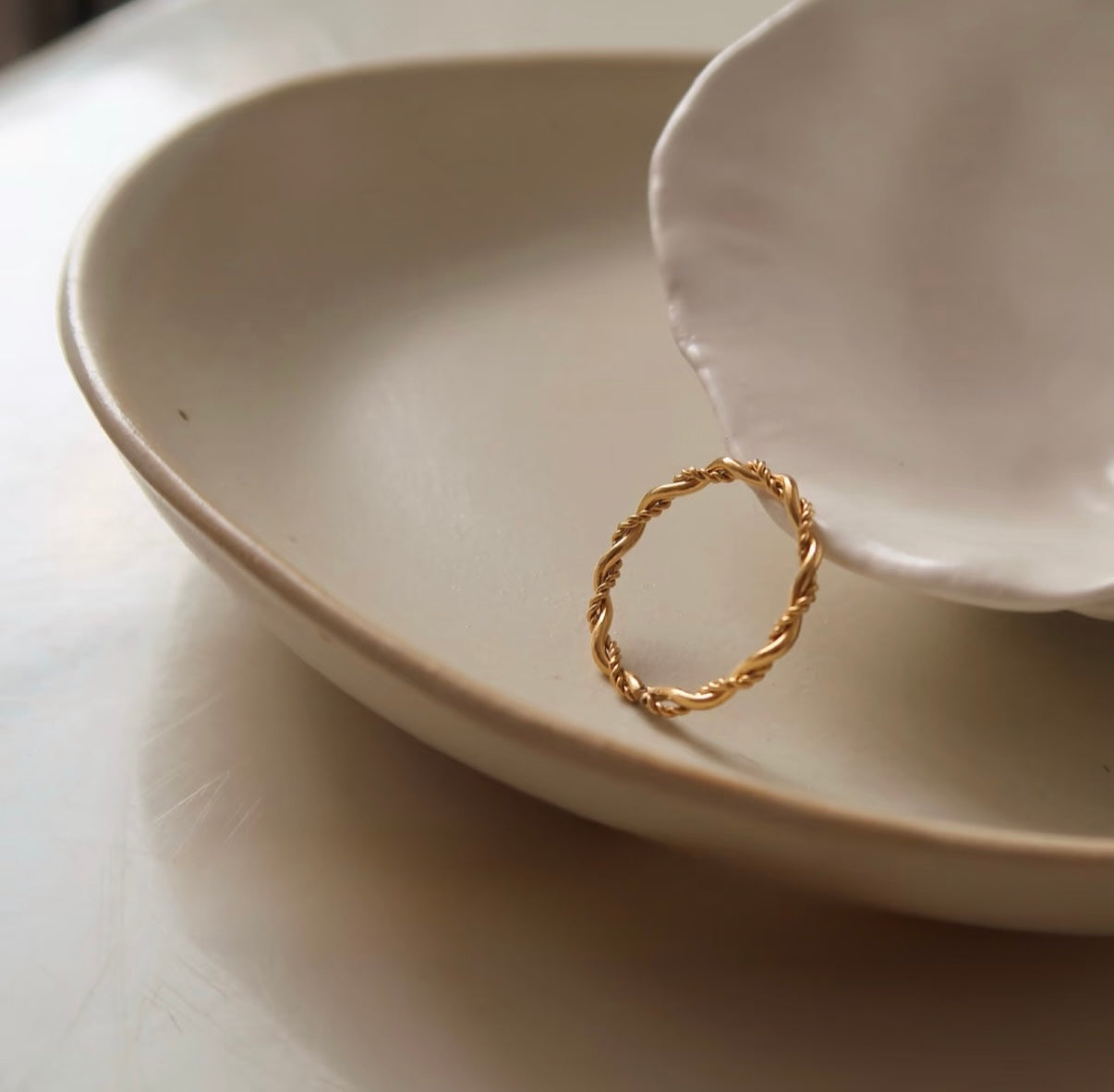 Hemp rope ring