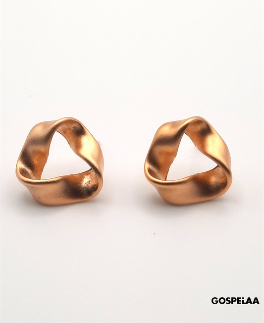 Vintage Wave Triangle Shape Earrings